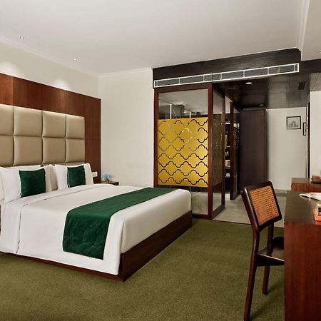Deventure Sarovar Portico Patel Nagar New Delhi Exterior photo