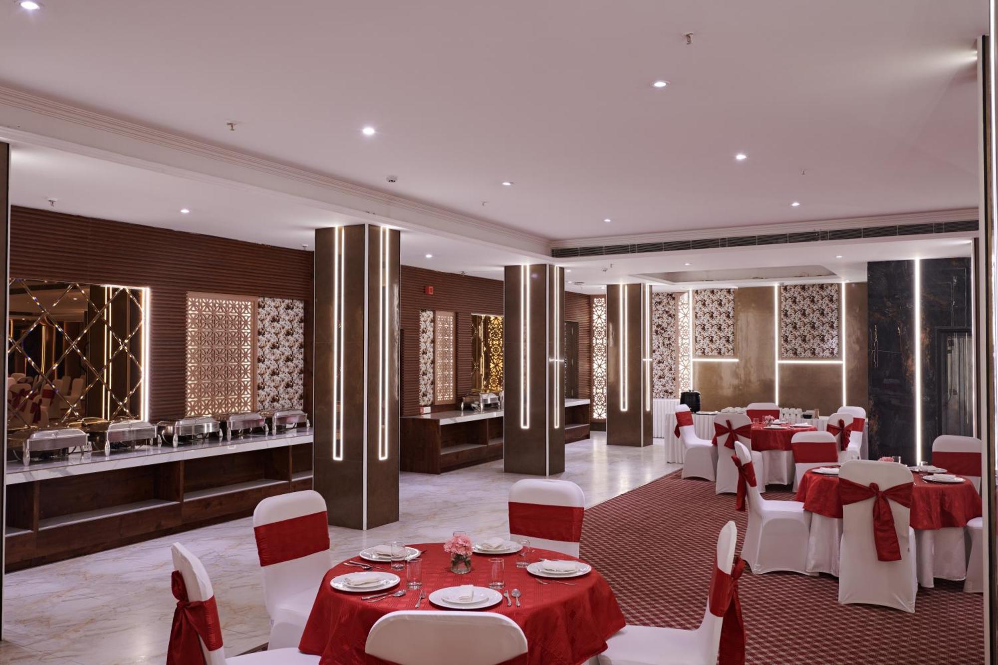 Deventure Sarovar Portico Patel Nagar New Delhi Exterior photo